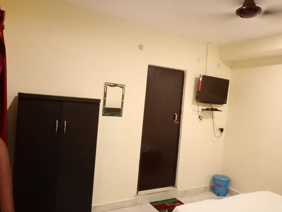 S S Hotel And Restaurant By Wb Economy Jaunpur Εξωτερικό φωτογραφία