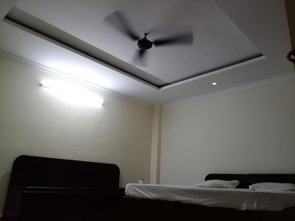 S S Hotel And Restaurant By Wb Economy Jaunpur Εξωτερικό φωτογραφία