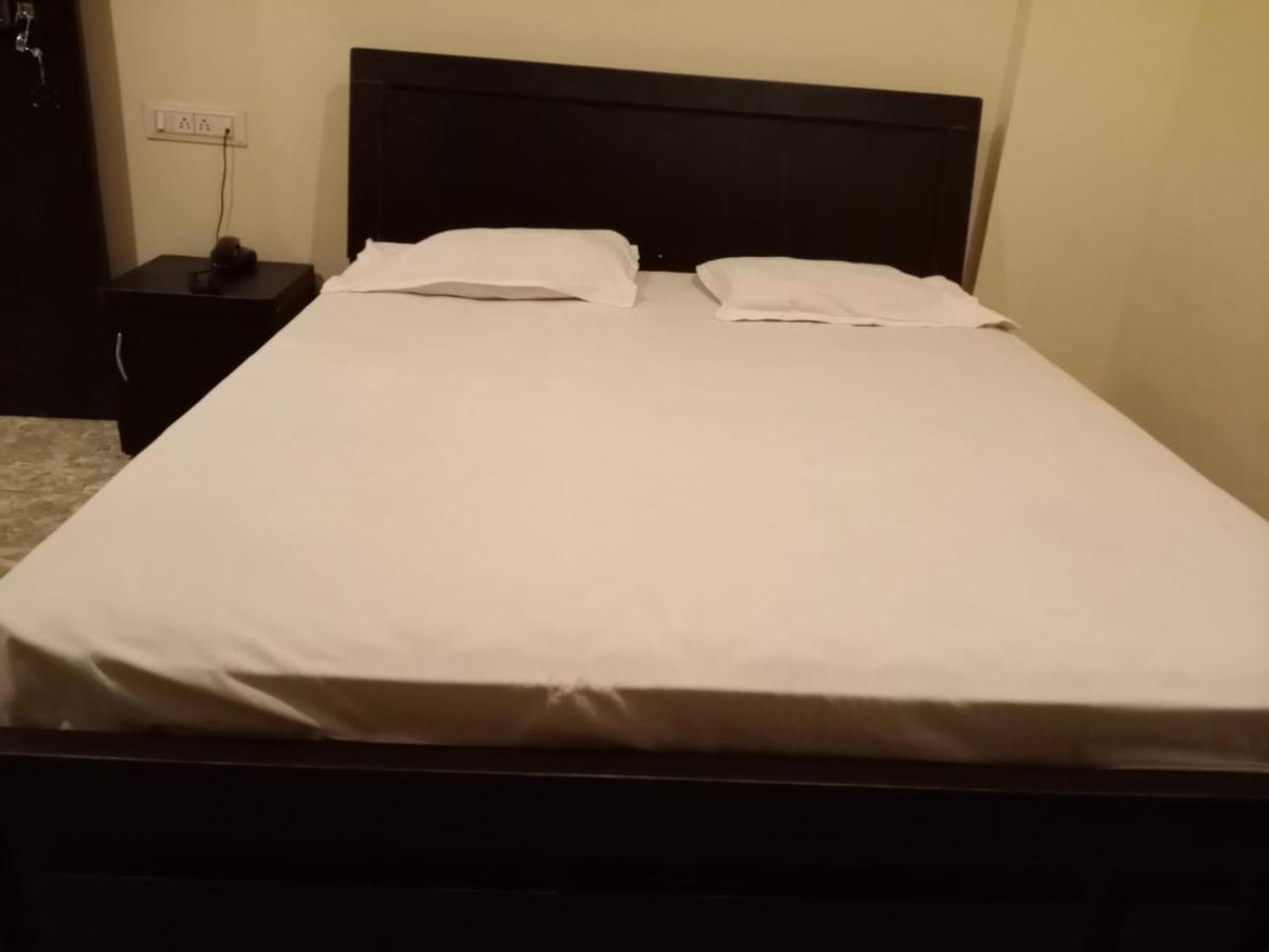 S S Hotel And Restaurant By Wb Economy Jaunpur Εξωτερικό φωτογραφία