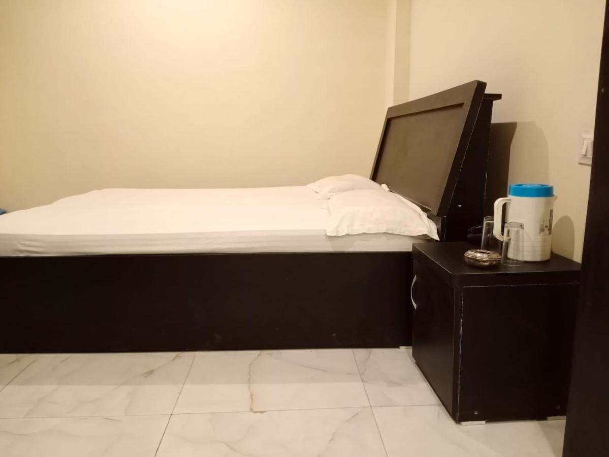 S S Hotel And Restaurant By Wb Economy Jaunpur Εξωτερικό φωτογραφία