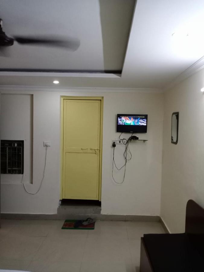 S S Hotel And Restaurant By Wb Economy Jaunpur Εξωτερικό φωτογραφία
