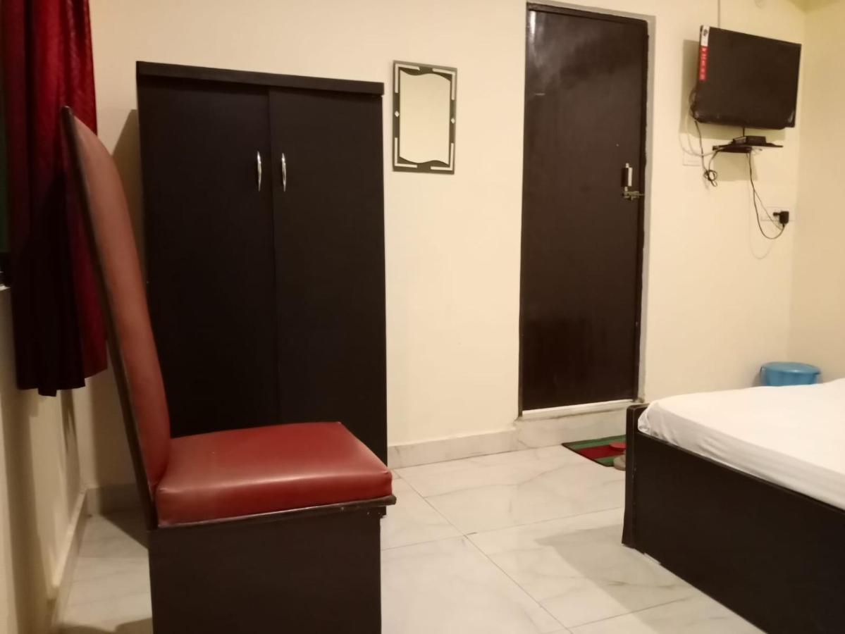 S S Hotel And Restaurant By Wb Economy Jaunpur Εξωτερικό φωτογραφία