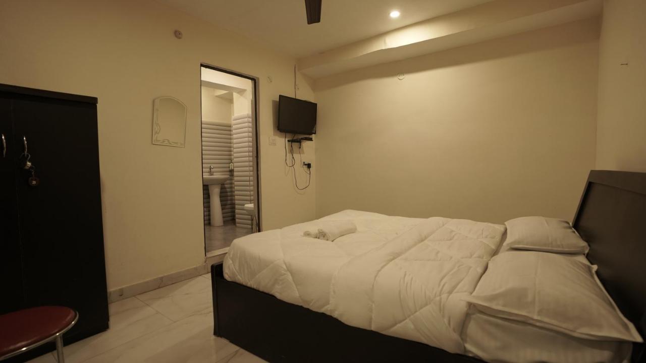 S S Hotel And Restaurant By Wb Economy Jaunpur Εξωτερικό φωτογραφία