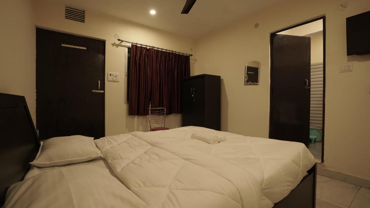 S S Hotel And Restaurant By Wb Economy Jaunpur Εξωτερικό φωτογραφία